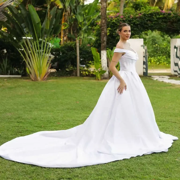 Sublime Trajes De Aluguel image