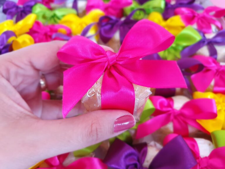 Doces Della | Brigadeiros E Bem Casados image