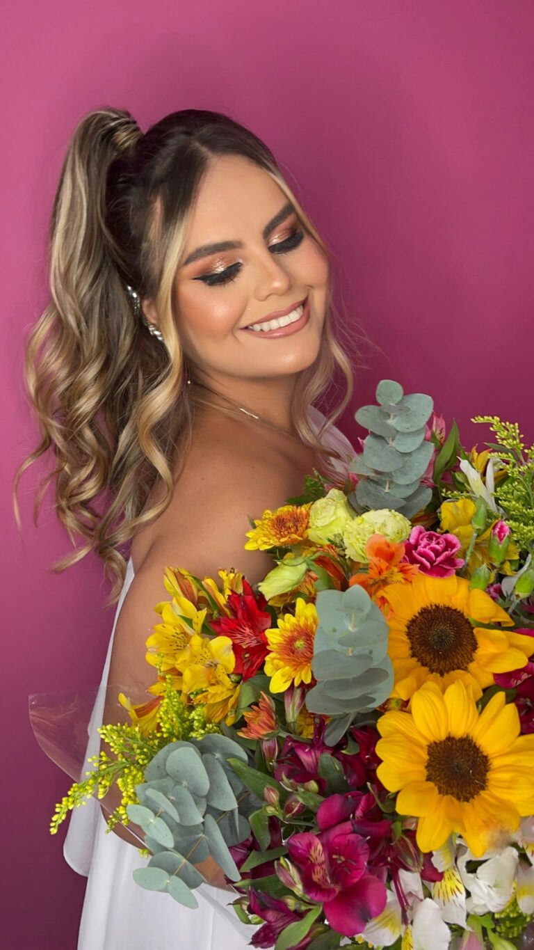 Tássia Camila Makeup image