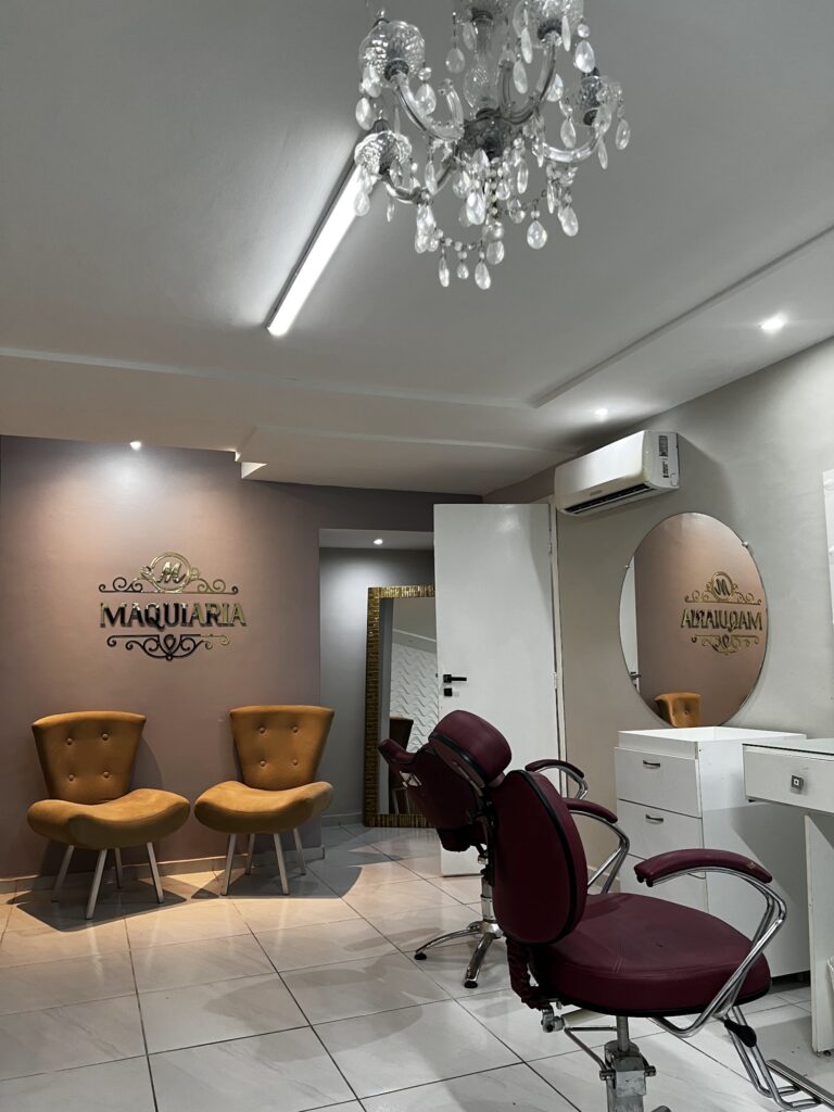 Studio Márcia Neves Makeup image