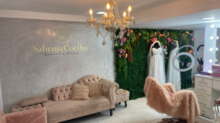 Sabrina Coelho Maquiadora image